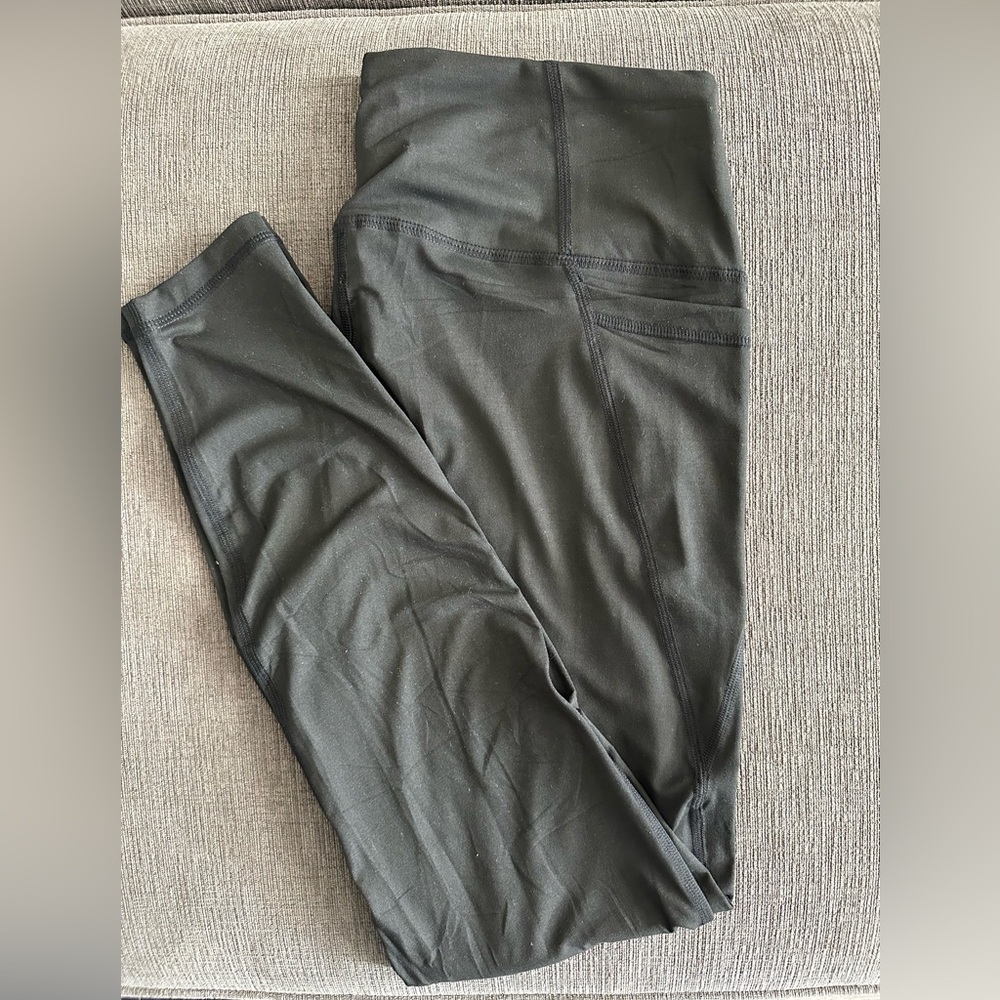Women’s High-waisted Leggings with Pockets, size Large. New. - Picture 7 of 7
